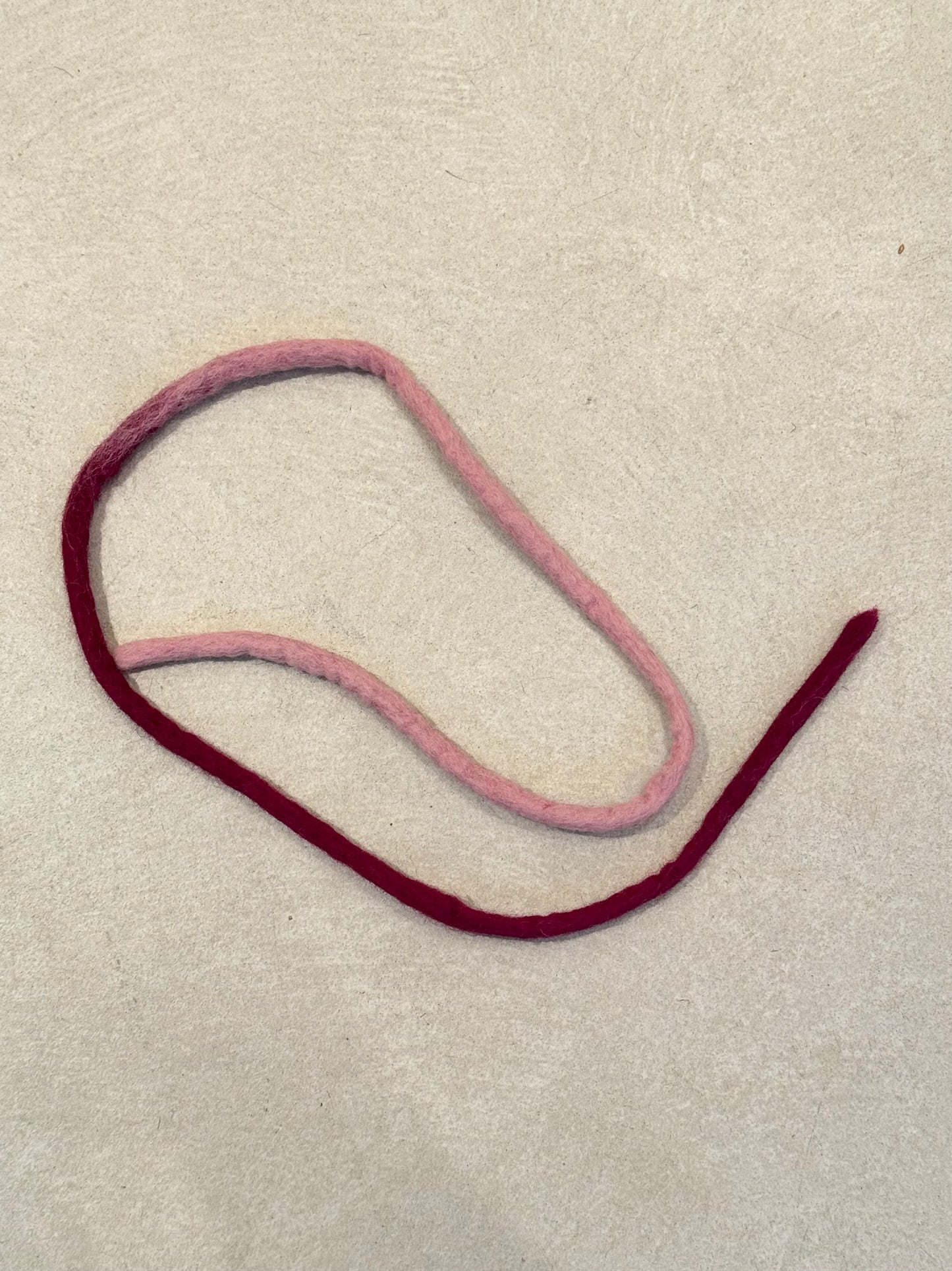 Felt String Cat Toy – Natural Wool Teaser for Interactive & Solo Play